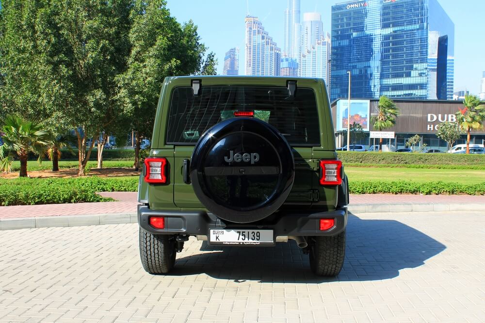Jeep-Wrangler-80th-Anniversary-Limited-Edition-2021-1.jpg