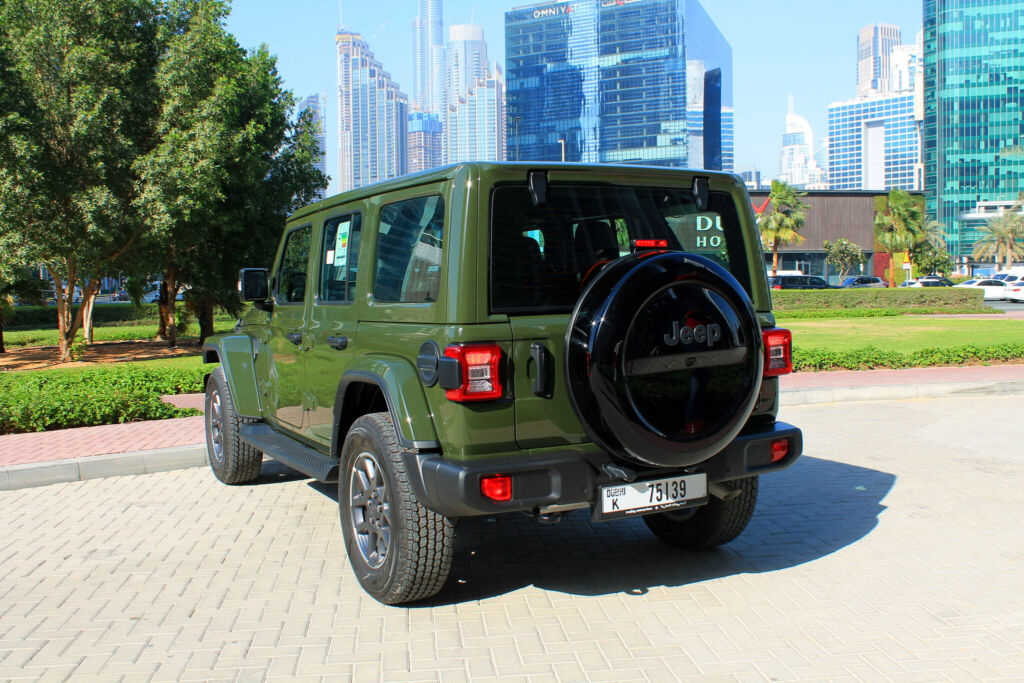 Jeep-Wrangler-80th-Anniversary-Limited-Edition-2021-in-Dubai-4.jpg