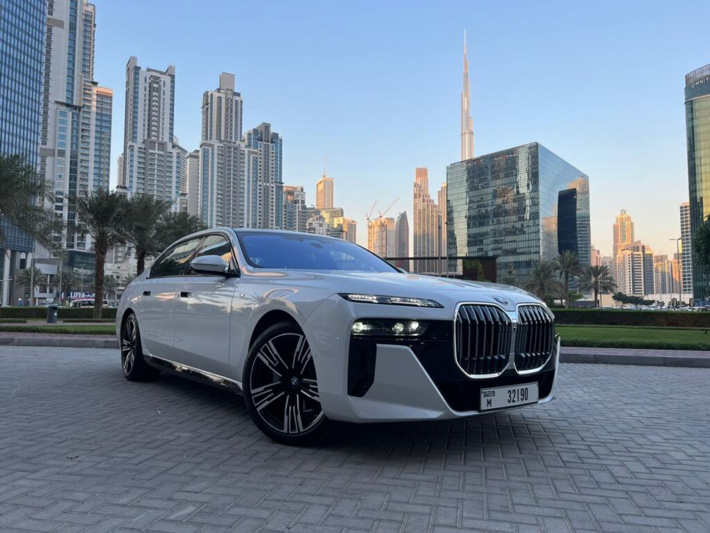 Rent-BMW-735i-2023-in-Dubai-4.jpeg