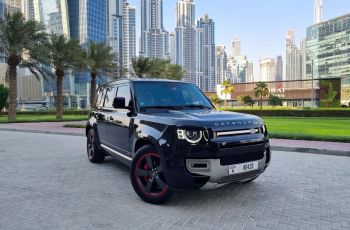 Land-Rover-Defender-V6-2023-in-Dubai-1-1-1.jpg